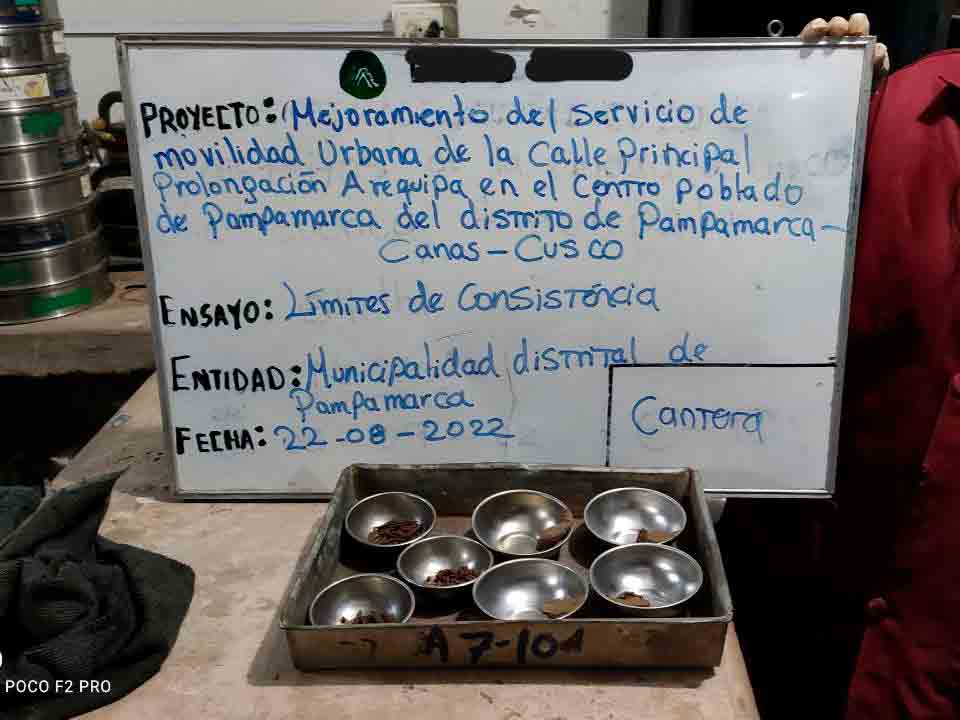 Laboratorio de mecánica de suelos - limites